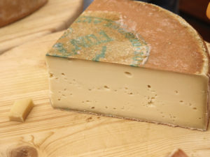 Итальянский сыр - Фонтина
